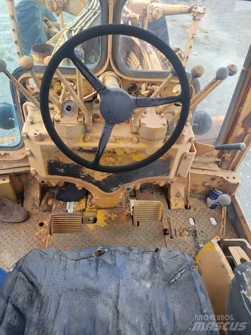 CAT 14E 平土機