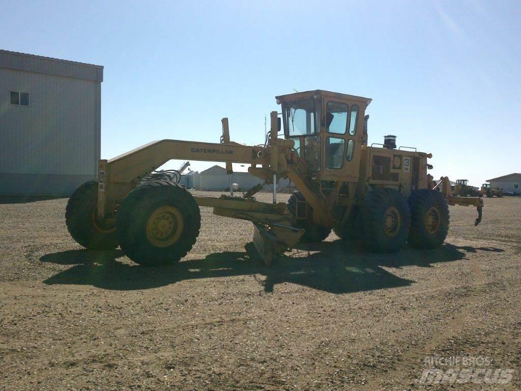 CAT 16G 平土機