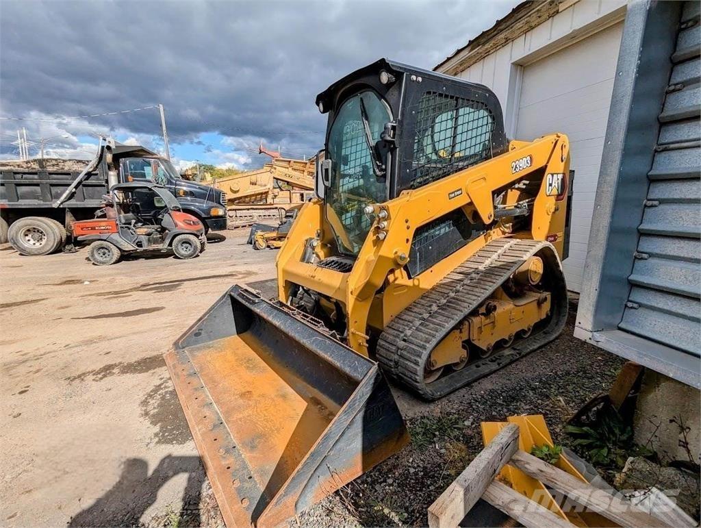 CAT 239D3 滑移轉向裝載機