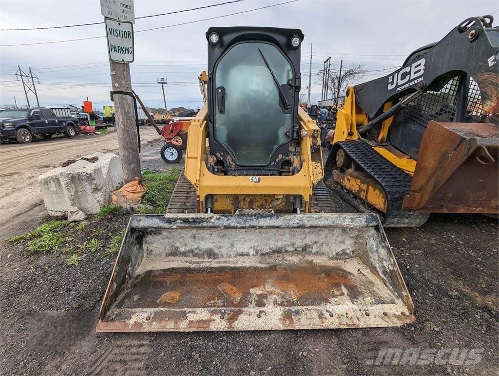 CAT 239D3 滑移轉向裝載機