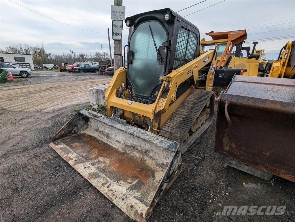CAT 239D3 滑移轉向裝載機