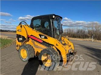 CAT 246C 滑移轉向裝載機