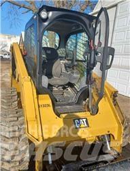 CAT 246D 滑移轉向裝載機