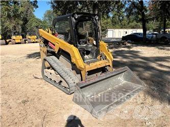 CAT 249D 滑移轉向裝載機
