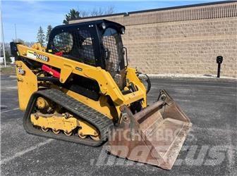 CAT 249D3 滑移轉向裝載機