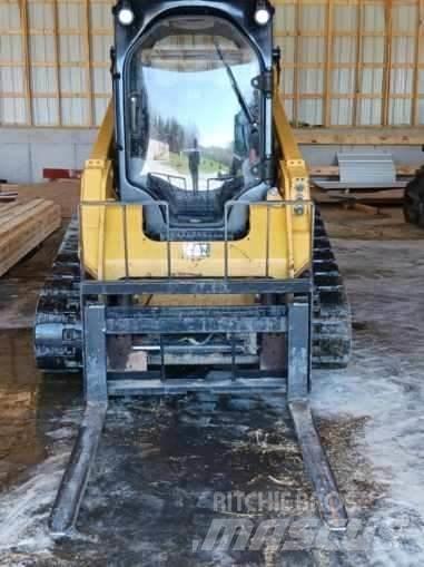 CAT 259D 滑移轉向裝載機