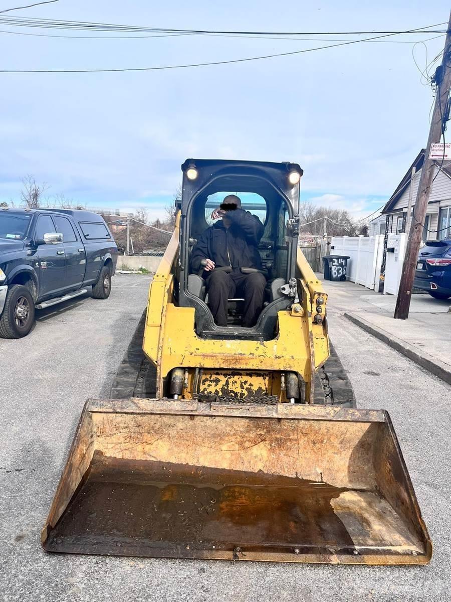 CAT 259D 滑移轉向裝載機