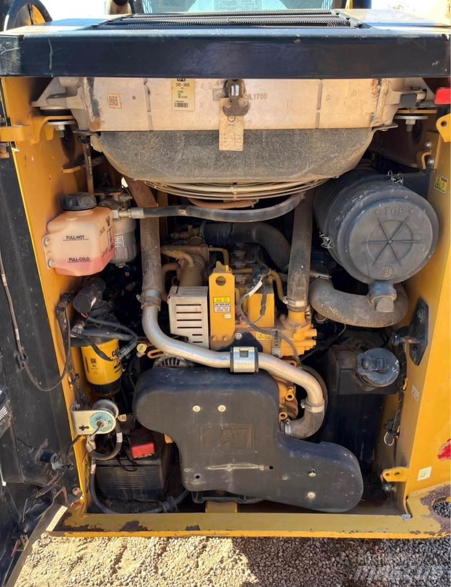 CAT 259D 滑移轉向裝載機