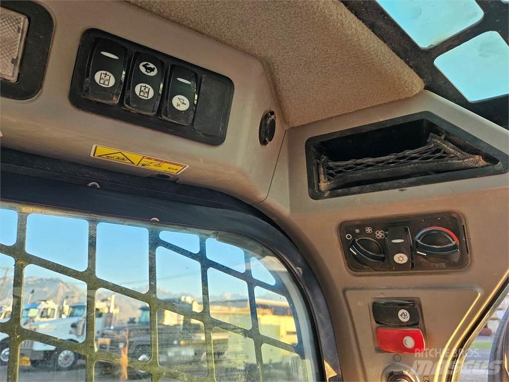 CAT 259D 滑移轉向裝載機