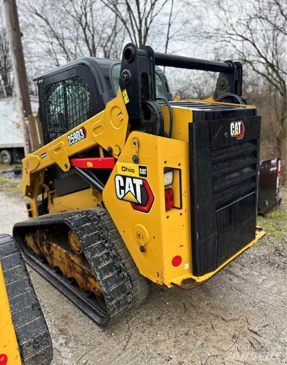 CAT 259D3 滑移轉向裝載機