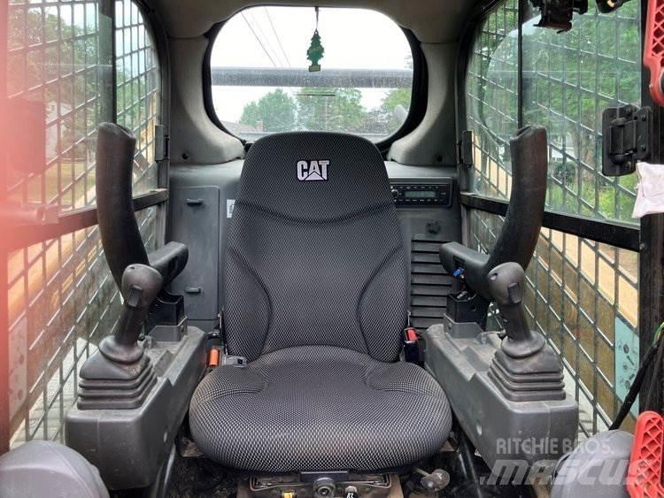 CAT 259D3 推土機