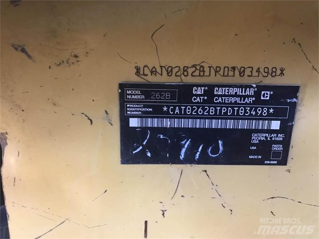 CAT 262B 滑移轉向裝載機