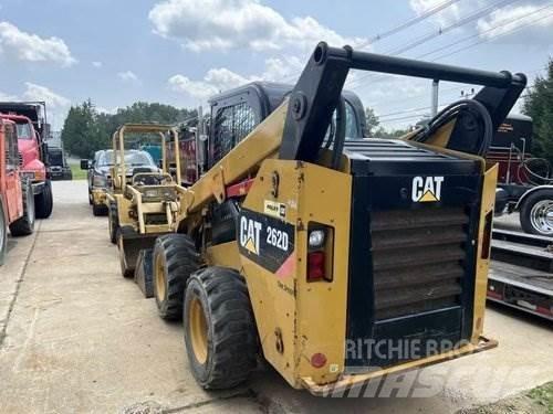 CAT 262D 滑移轉向裝載機