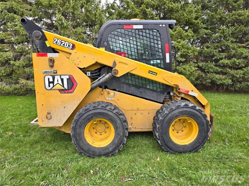 CAT 262D3 滑移轉向裝載機