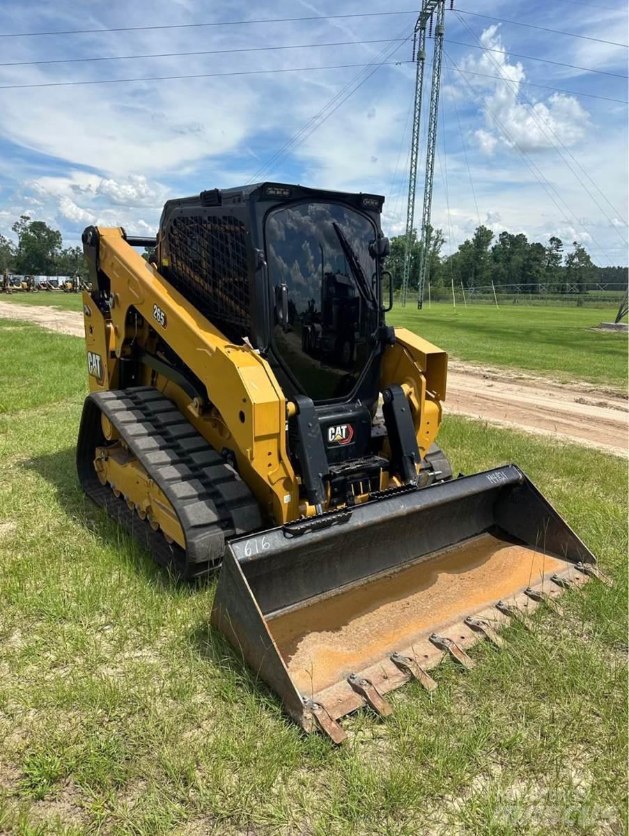 CAT 265 滑移轉向裝載機