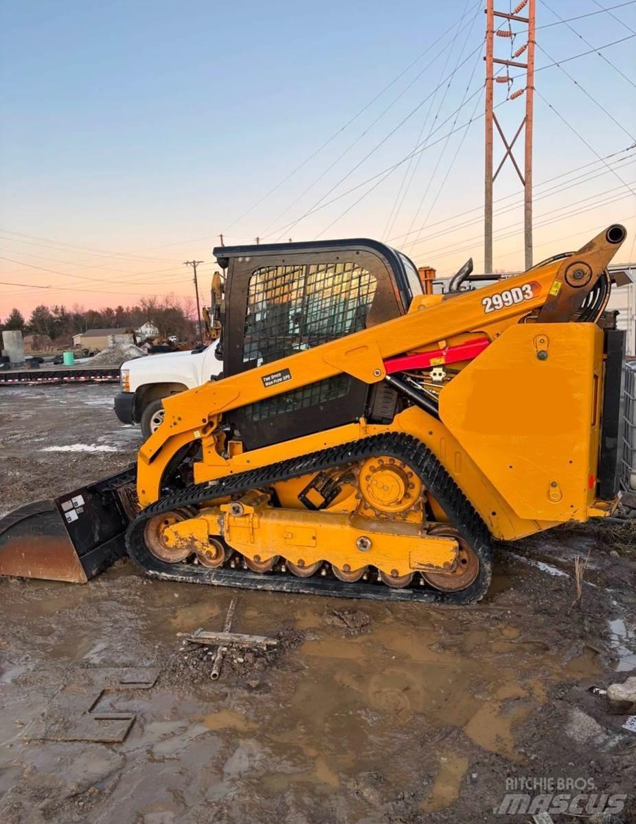 CAT 299D3 滑移轉向裝載機