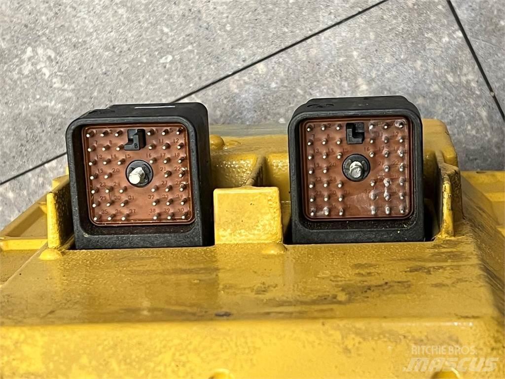 CAT 3126 電子設備