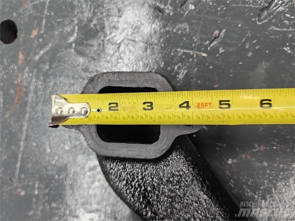 CAT 3208 其他組件