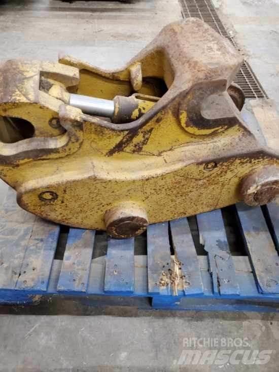 CAT 320DL 快速連結器