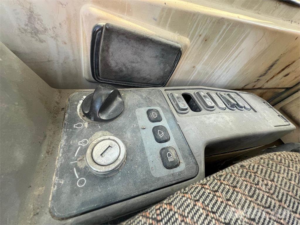 CAT 330BL 履帶式 挖土機/掘鑿機/挖掘機