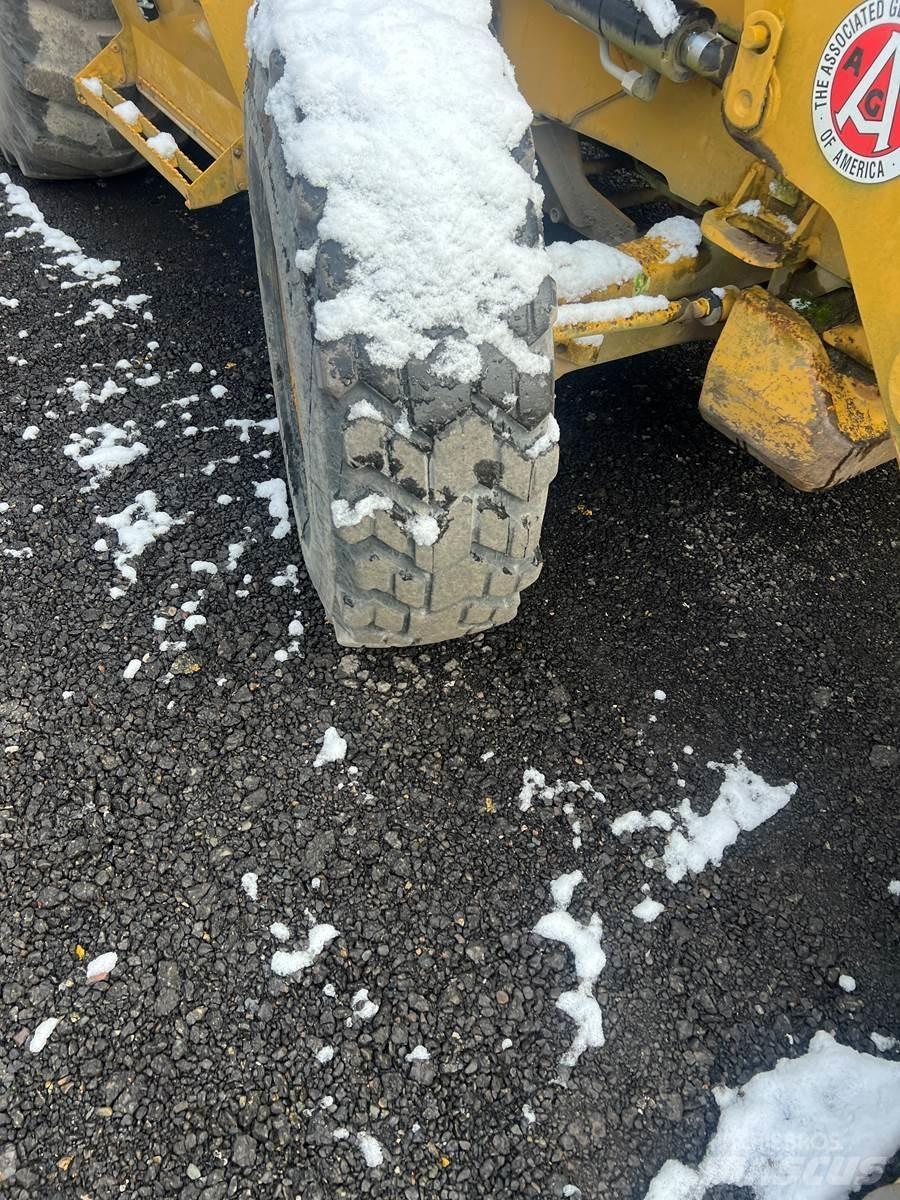 CAT 420E 反鏟裝載機