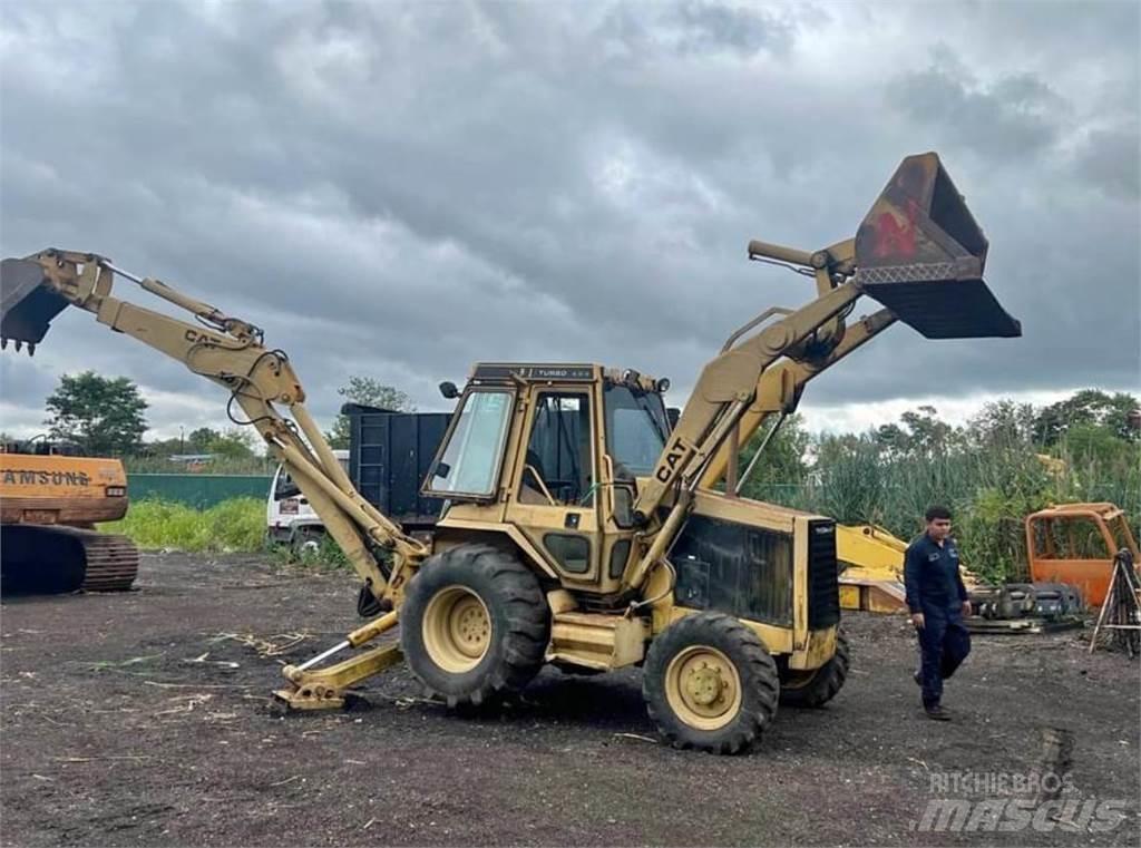 CAT 426 反鏟裝載機