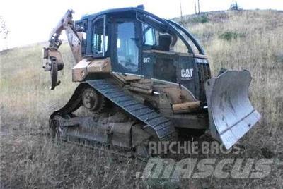 CAT 517 集材機
