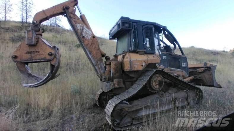 CAT 517 集材機
