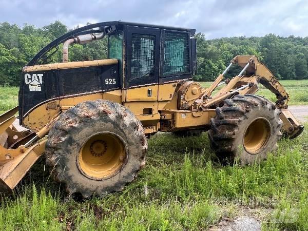 CAT 525 集材機