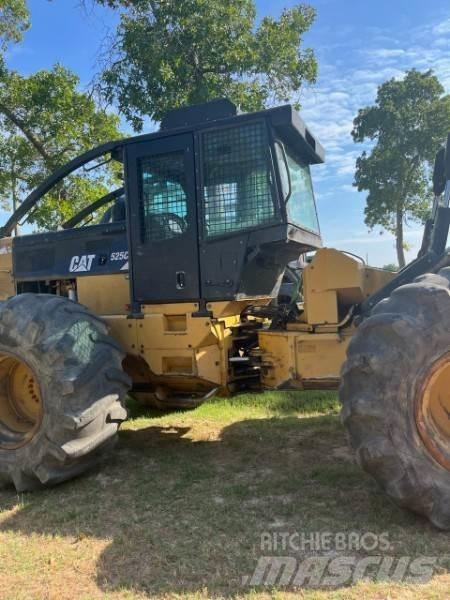 CAT 525C 集材機