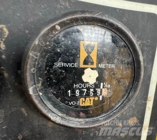 CAT 527 集材機