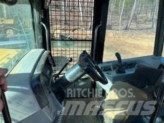 CAT 535B 集材機