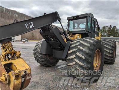 CAT 535C 集材機