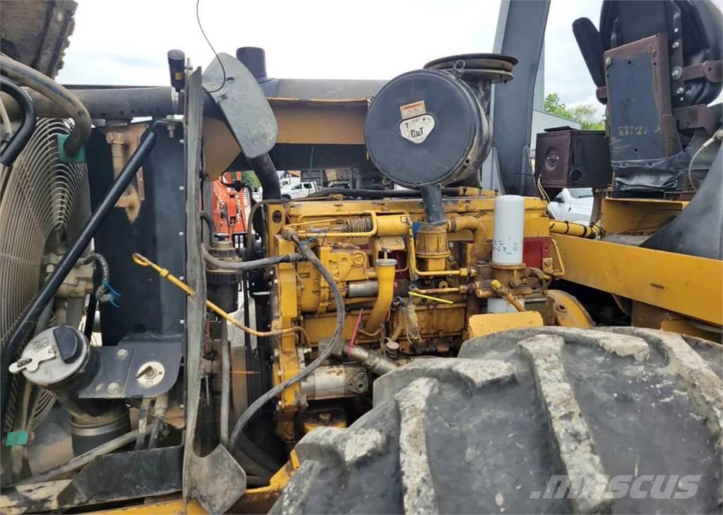 CAT 563C 土壤壓實機