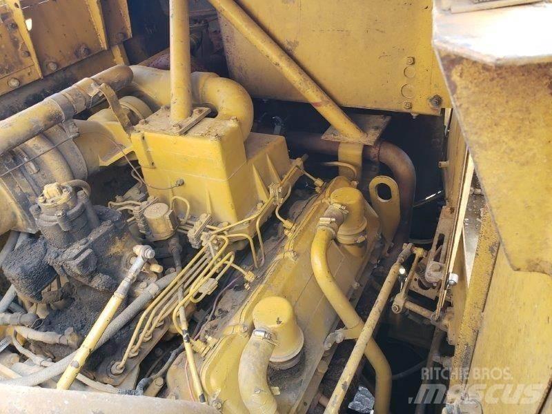 CAT 631D 刮土機