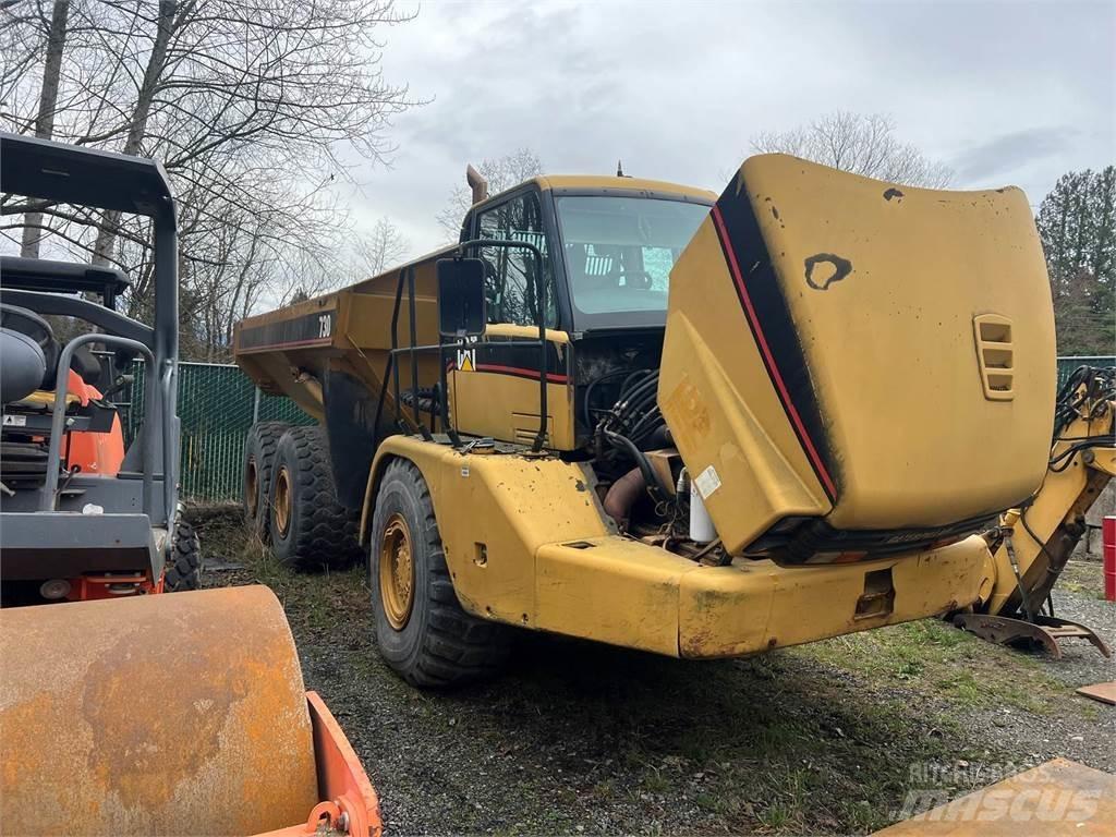 CAT 730 鉸接式起吊車