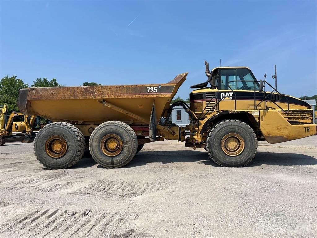 CAT 735 鉸接式起吊車