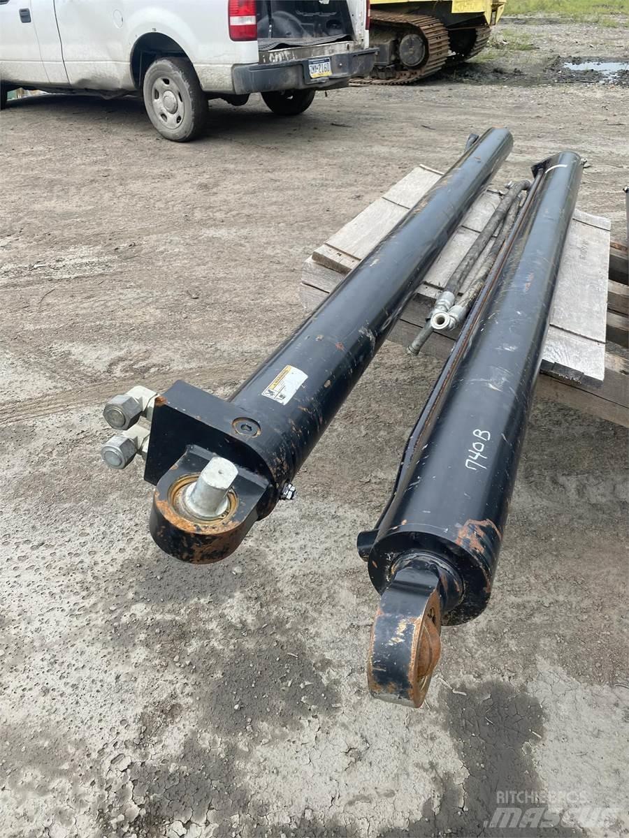 CAT 740B 其他組件