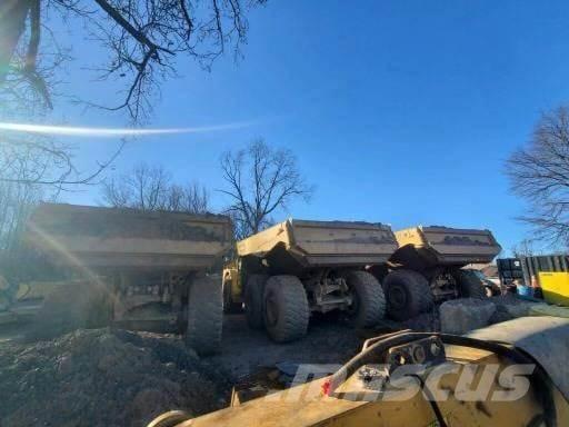 CAT 740GC 鉸接式起吊車