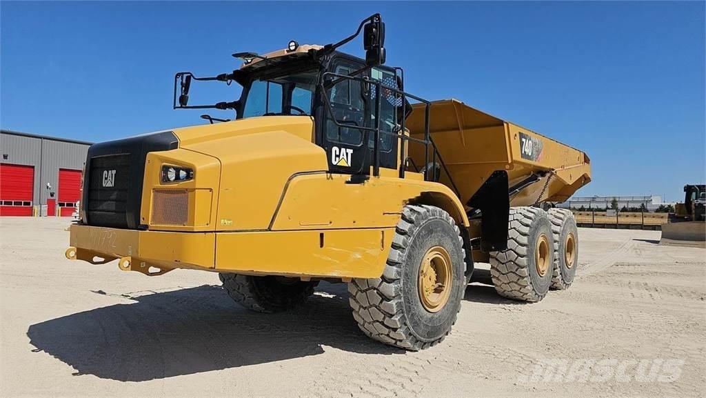 CAT 740GC 鉸接式起吊車