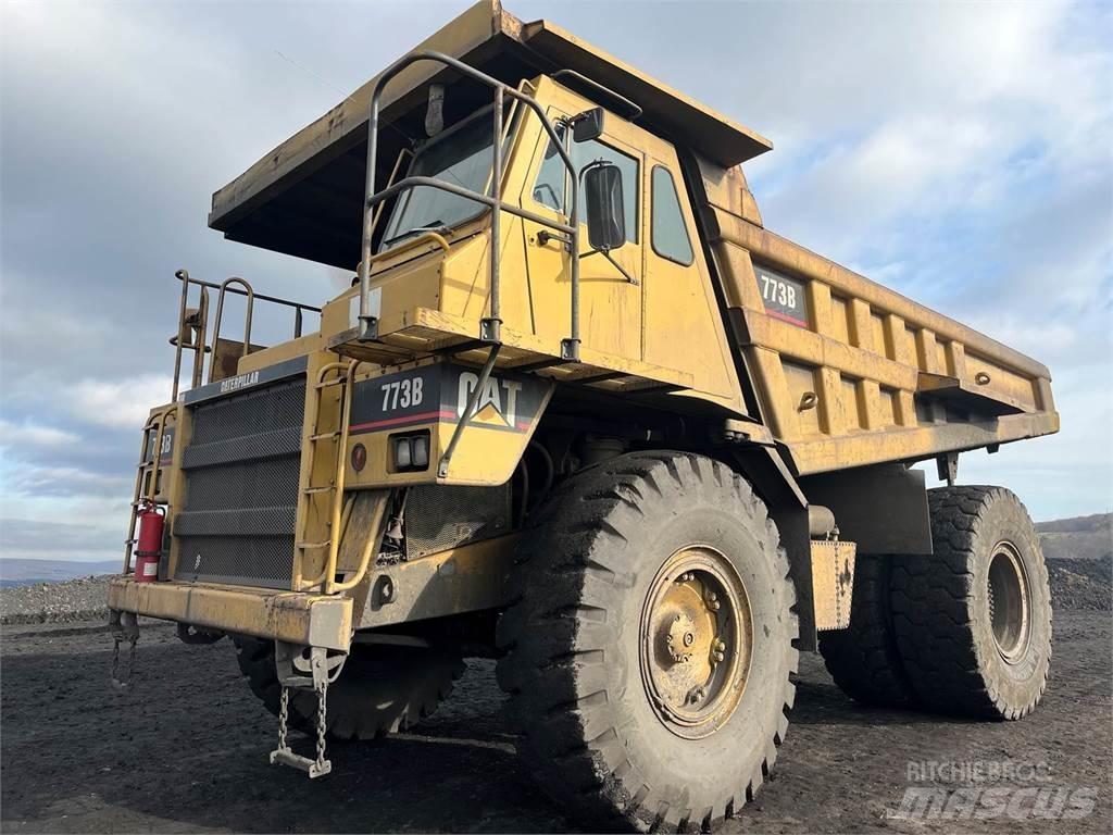 CAT 773B 鉸接式起吊車
