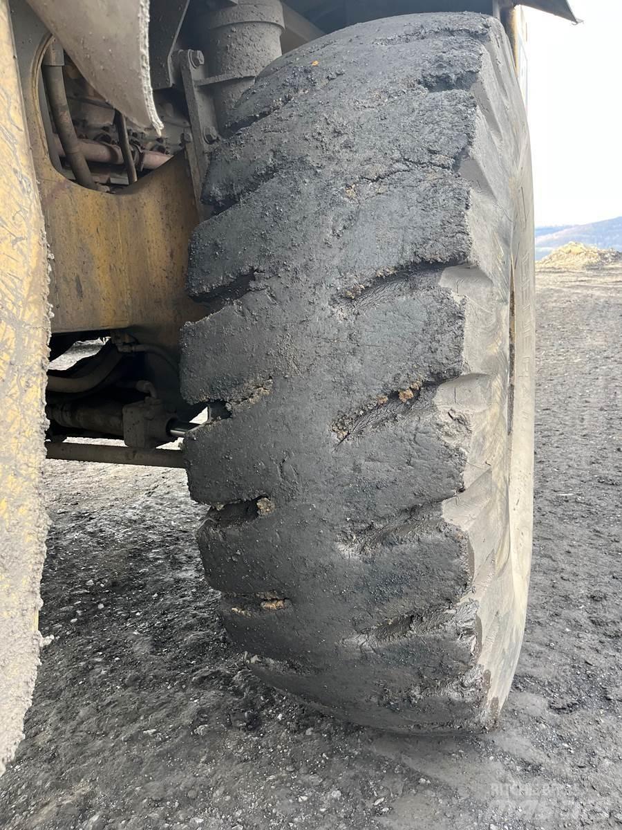 CAT 773B 鉸接式起吊車