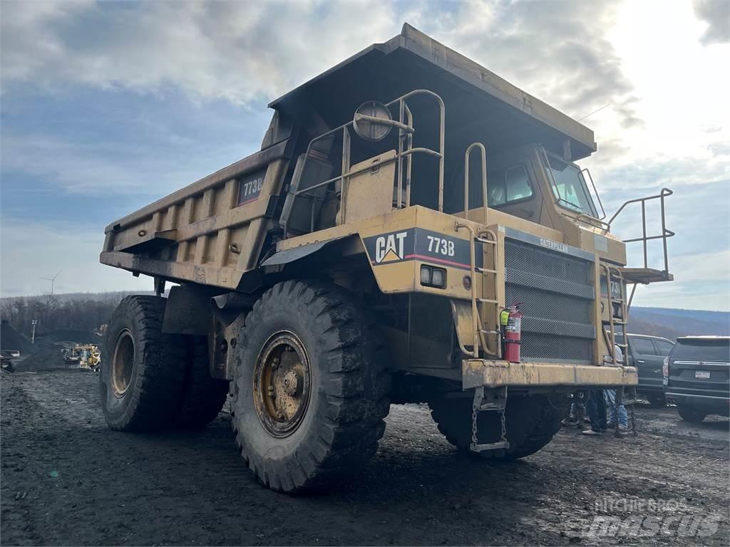 CAT 773B 鉸接式起吊車