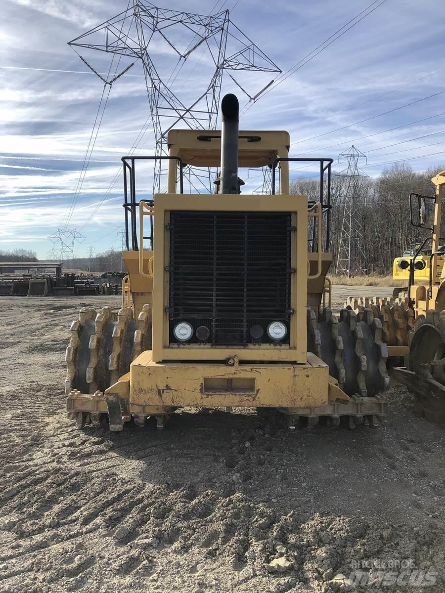 CAT 815B 土壤壓實機