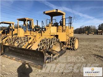 CAT 815B 土壤壓實機