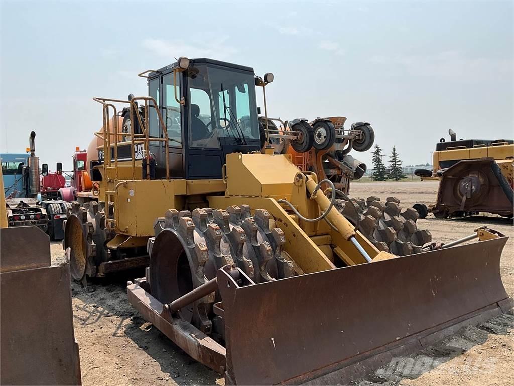 CAT 815F 土壤壓實機