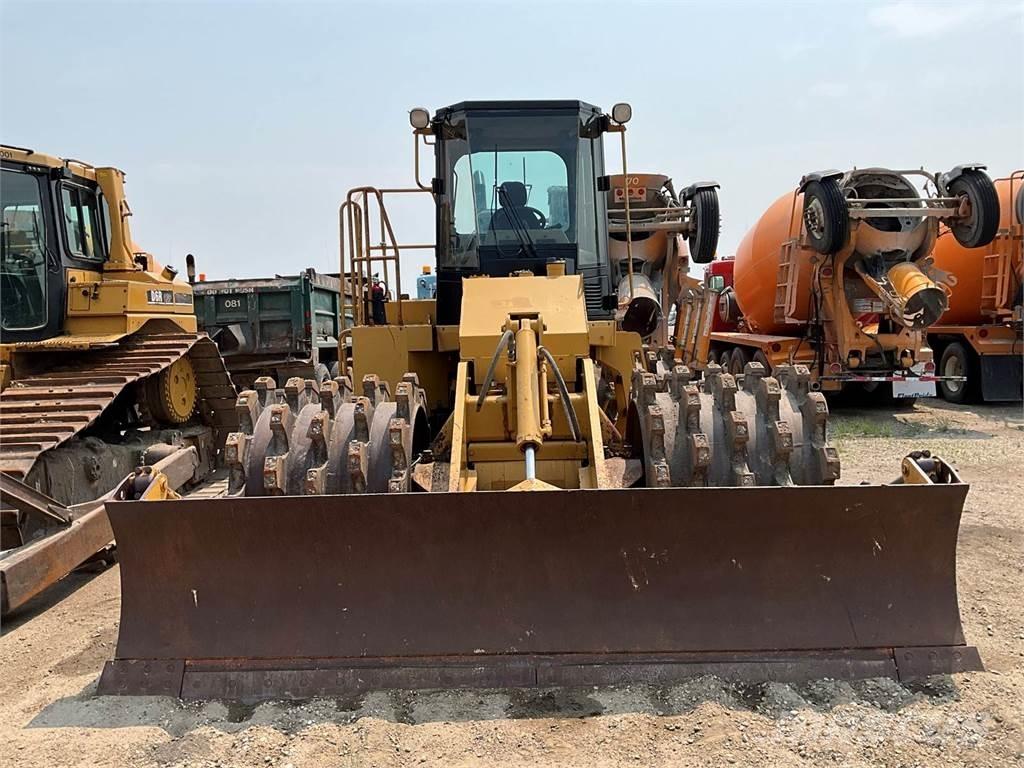 CAT 815F 土壤壓實機