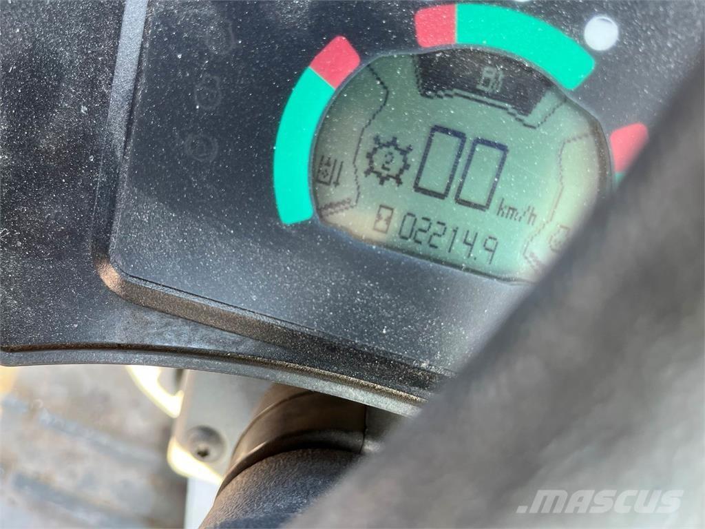 CAT 906 輪胎式裝載機