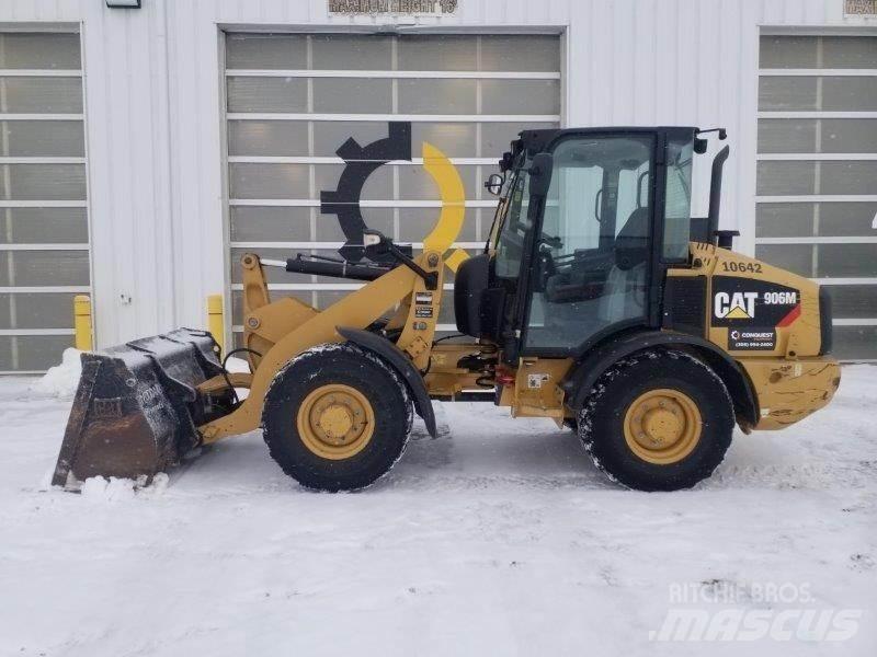 CAT 906M 輪胎式裝載機