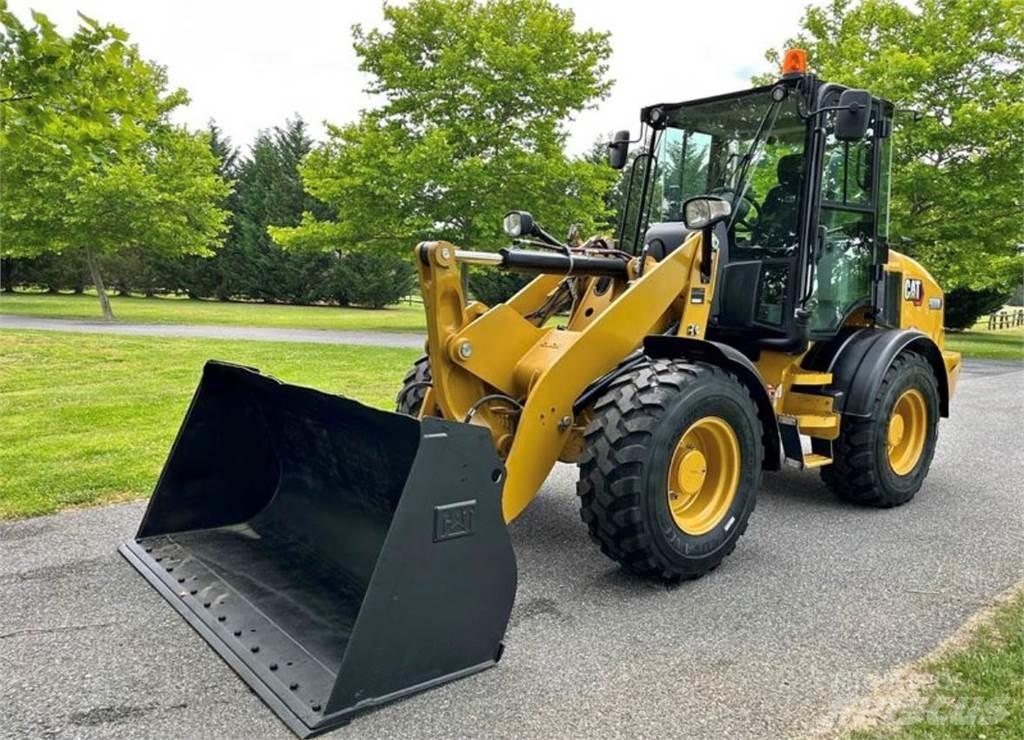 CAT 908M 輪胎式裝載機
